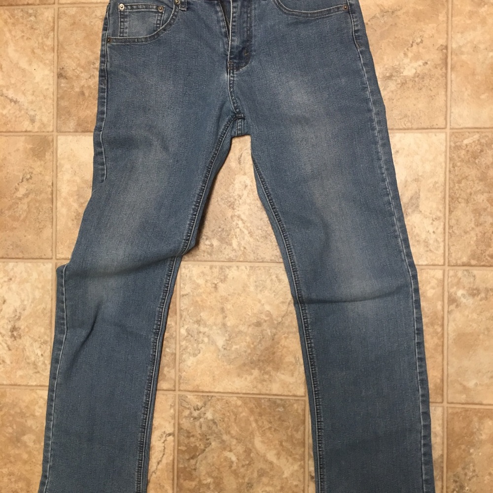 👖 Jeans - Picture 2 of 9
